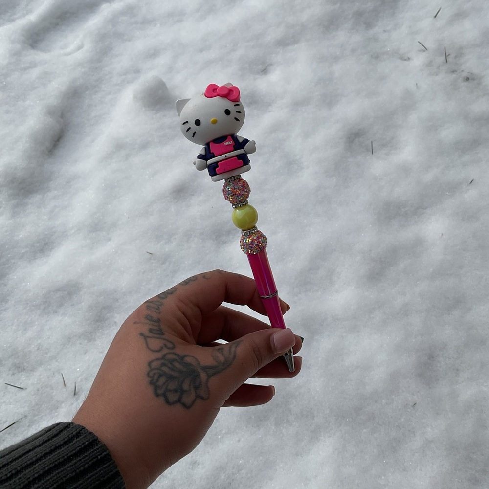 Hello kitty pen